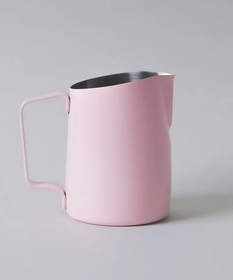 15Oz Slow Pour Supply® X Wpm Latte Art Pitcher With Round Spout "Hope" 1