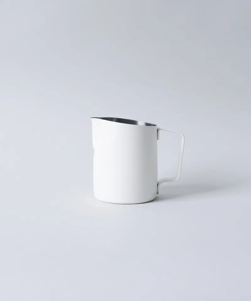 17Oz Latte Art Pitcher With Round Tip And Dual Volume Indicator In Matte White 1