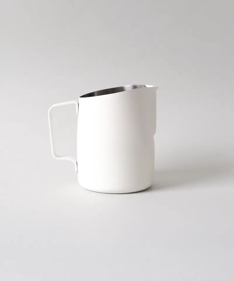 22Oz Latte Art Pitcher With Wide Spout (Previously Known As Round) In Matte White "Blankenburg" 1