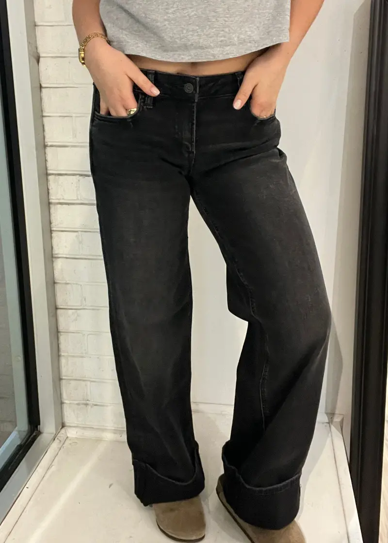 Low Rise Baggy Jeans 1